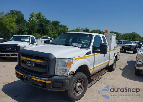 2013 Ford F-350 Xl z USA, uszkodzony, nr VIN 1FD7X3B68DEA41140
